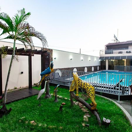 Hotel 365 Cuiabá Buitenkant foto