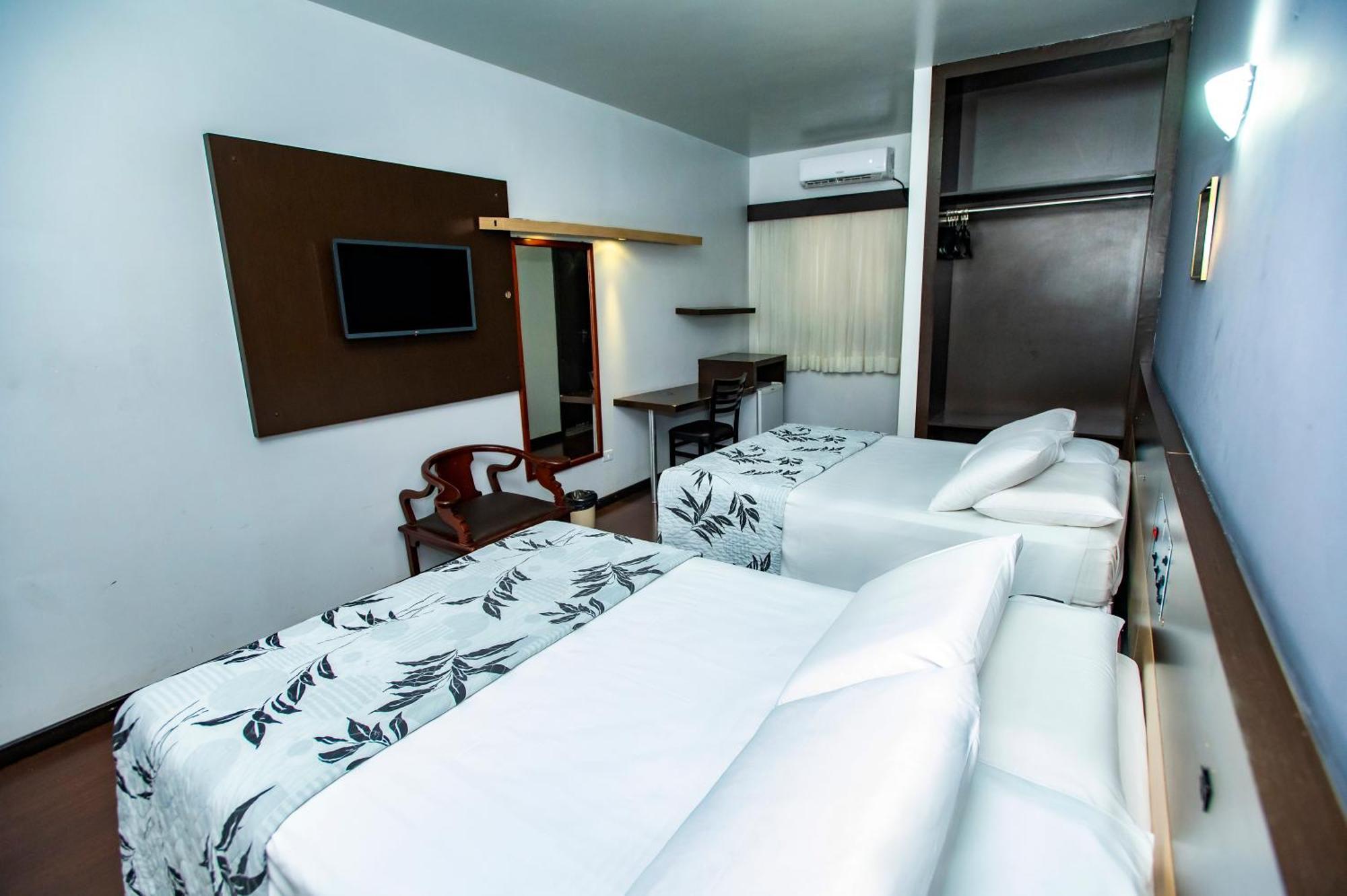 Hotel 365 Cuiabá Buitenkant foto