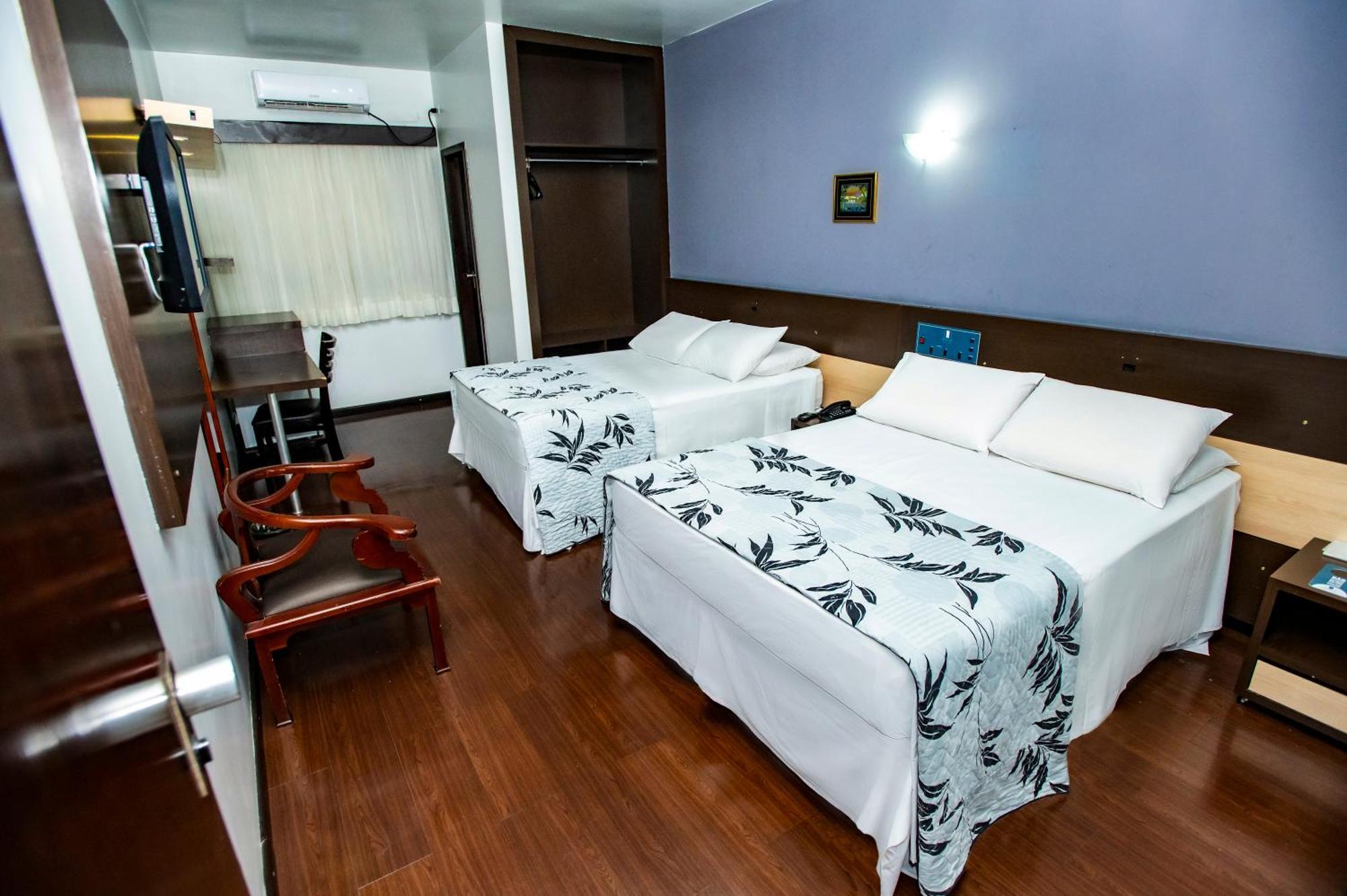 Hotel 365 Cuiabá Buitenkant foto