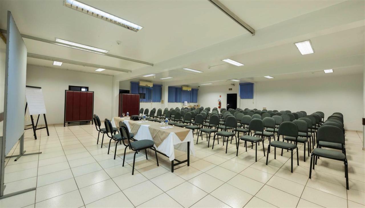 Hotel 365 Cuiabá Buitenkant foto