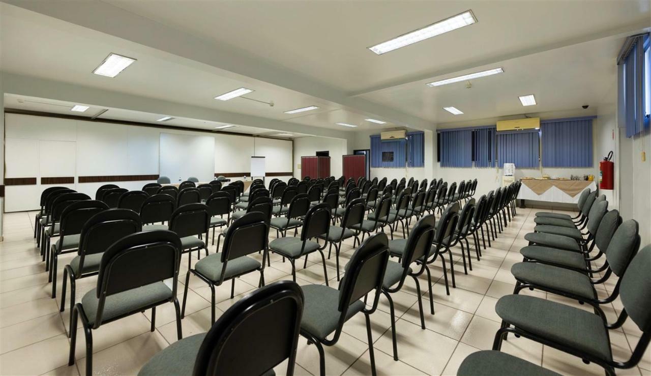 Hotel 365 Cuiabá Buitenkant foto