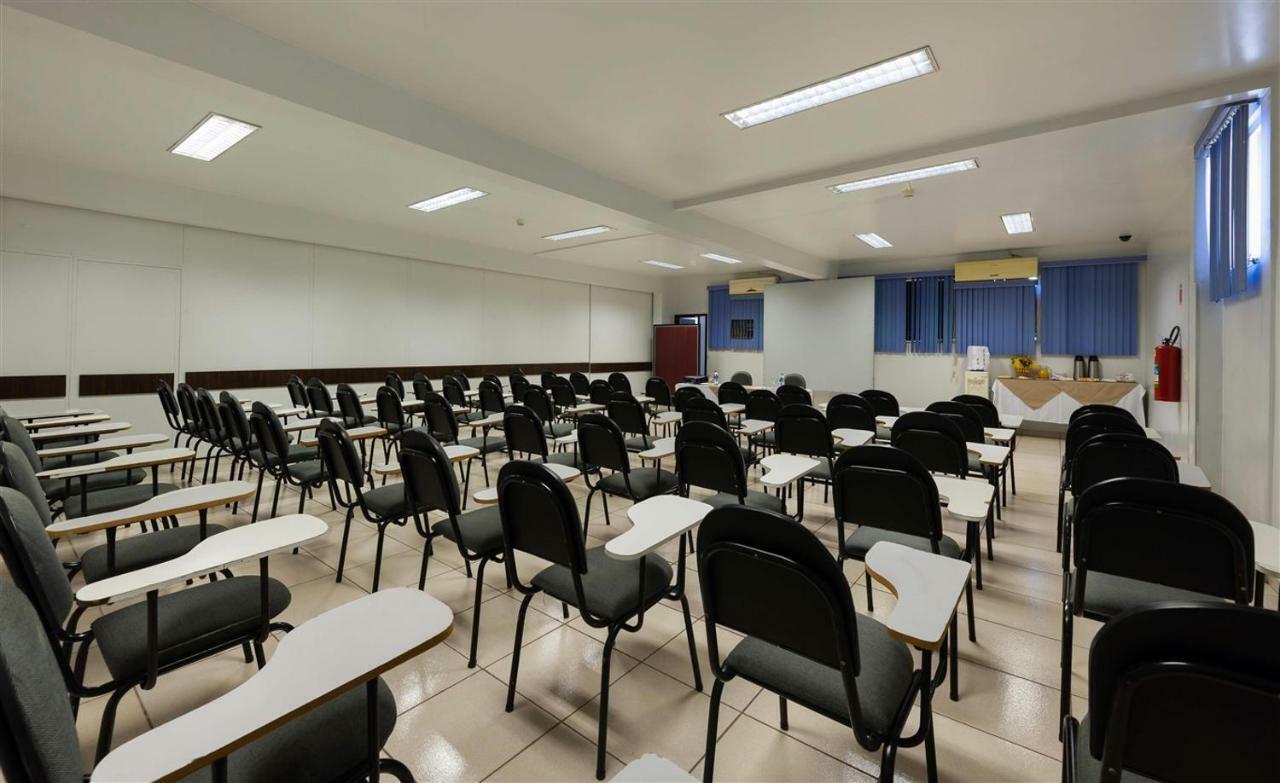 Hotel 365 Cuiabá Buitenkant foto